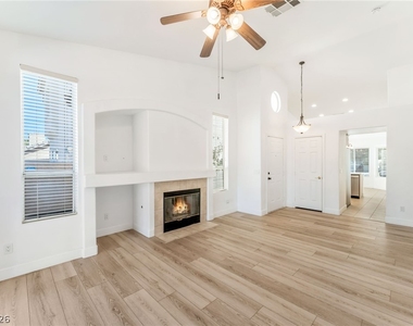 9724 Panorama Cliff Drive - Photo Thumbnail 10