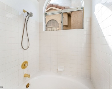 9724 Panorama Cliff Drive - Photo Thumbnail 23