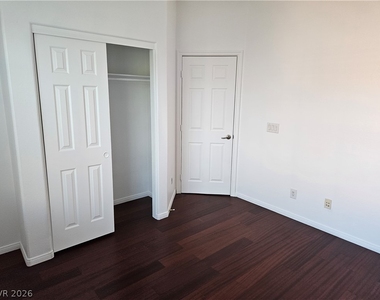7349 Trailside Park Court - Photo Thumbnail 36