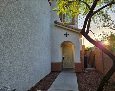 7349 Trailside Park Court - Photo Thumbnail 4