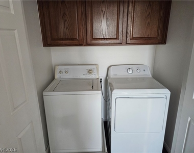 7349 Trailside Park Court - Photo Thumbnail 29