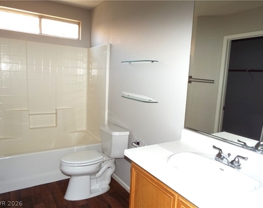 11789 Bergamo Court - Photo Thumbnail 12