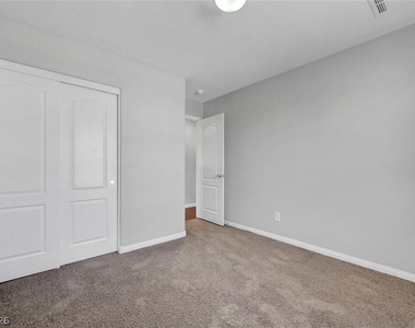 6255 W Arby Avenue - Photo Thumbnail 27