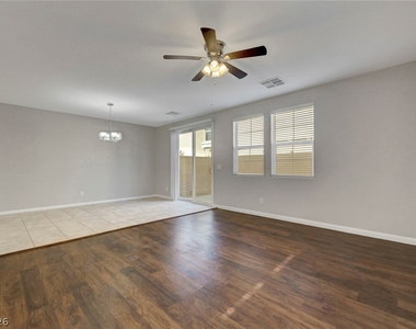 6255 W Arby Avenue - Photo Thumbnail 8