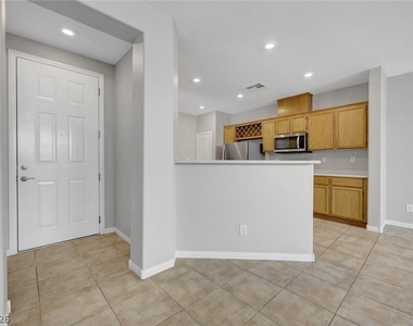 6255 W Arby Avenue - Photo Thumbnail 6