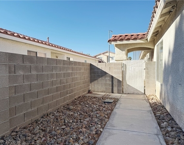 9362 Santa Fe Rose Street - Photo Thumbnail 28