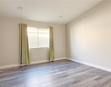 9362 Santa Fe Rose Street - Photo Thumbnail 13
