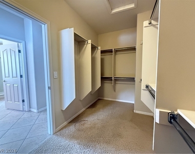 2240 Shadow Canyon Drive - Photo Thumbnail 20