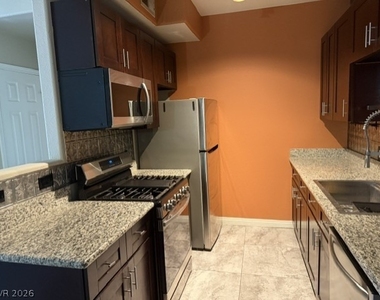 3318 N Decatur Boulevard - Photo Thumbnail 14
