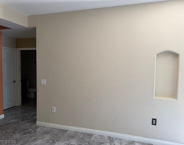3318 N Decatur Boulevard - Photo Thumbnail 10