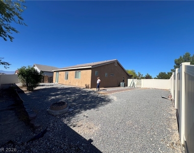 6472 Centennial Road - Photo Thumbnail 35