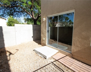 7218 Freedom Ring Street - Photo Thumbnail 17