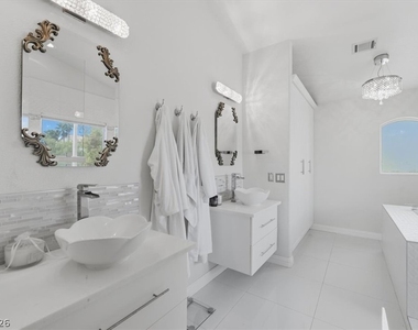 5397 Esparon Avenue - Photo Thumbnail 17