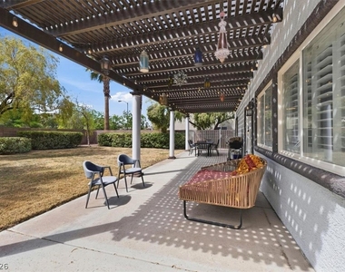 5397 Esparon Avenue - Photo Thumbnail 32