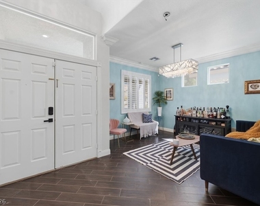 5397 Esparon Avenue - Photo Thumbnail 4