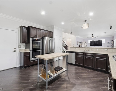 5397 Esparon Avenue - Photo Thumbnail 12