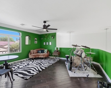 5397 Esparon Avenue - Photo Thumbnail 27