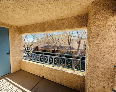 352 Pine Haven Street - Photo Thumbnail 20