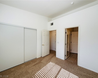 352 Pine Haven Street - Photo Thumbnail 18