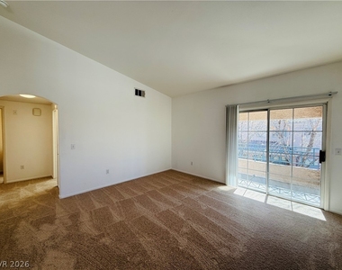 352 Pine Haven Street - Photo Thumbnail 6