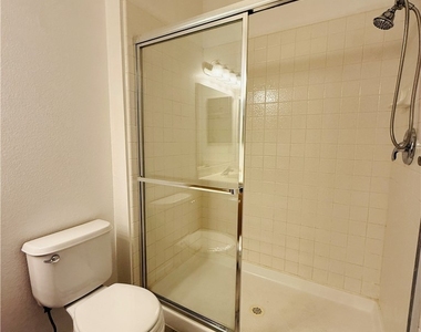 352 Pine Haven Street - Photo Thumbnail 15