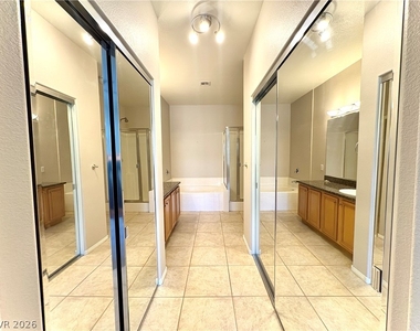 800 Peachy Canyon Circle - Photo Thumbnail 7