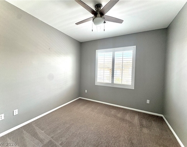 800 Peachy Canyon Circle - Photo Thumbnail 9