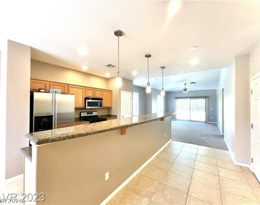 800 Peachy Canyon Circle - Photo Thumbnail 4