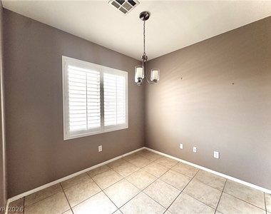 800 Peachy Canyon Circle - Photo Thumbnail 5