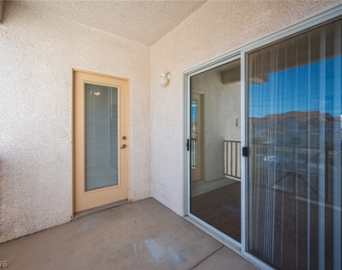 8555 W Russell Road - Photo Thumbnail 27