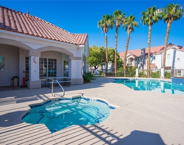 8555 W Russell Road - Photo Thumbnail 34