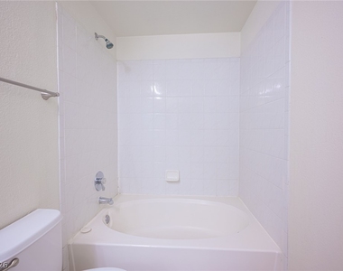 8555 W Russell Road - Photo Thumbnail 24