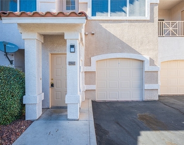 8555 W Russell Road - Photo Thumbnail 1