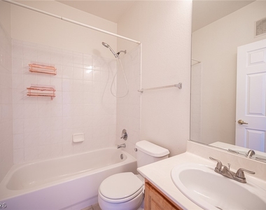 8555 W Russell Road - Photo Thumbnail 31