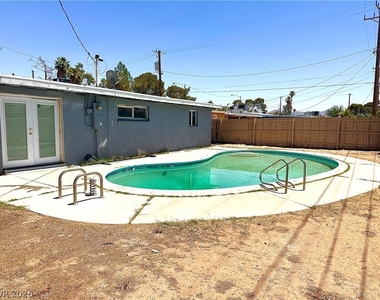 4521 Pacyna Street - Photo Thumbnail 13