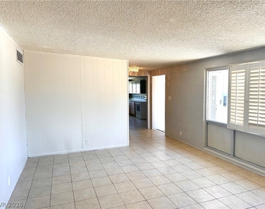 4521 Pacyna Street - Photo Thumbnail 3