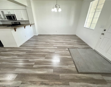 10217 King Henry Avenue - Photo Thumbnail 7
