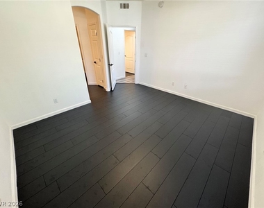 10217 King Henry Avenue - Photo Thumbnail 18