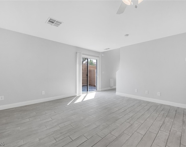 3314 Villa Fiori Avenue - Photo Thumbnail 3