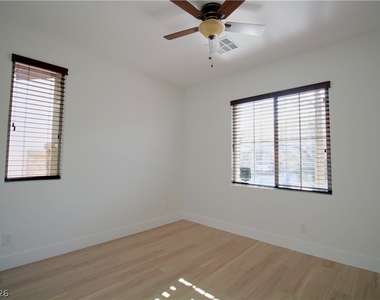 10550 Tranquil Glade Lane - Photo Thumbnail 13