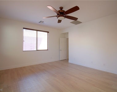 10550 Tranquil Glade Lane - Photo Thumbnail 8