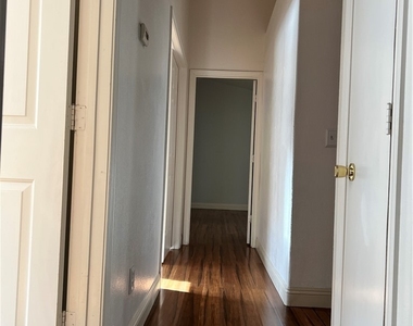 1517 Waterton - Photo Thumbnail 15