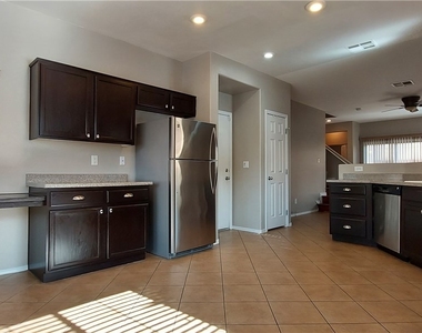 10613 Golden Aspen Court - Photo Thumbnail 7