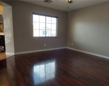 10613 Golden Aspen Court - Photo Thumbnail 13