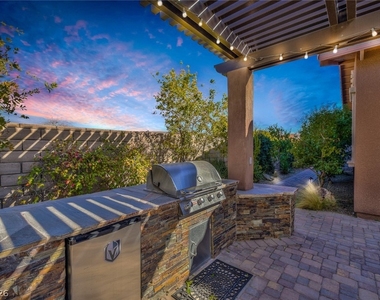 775 Porto Mio Way - Photo Thumbnail 32