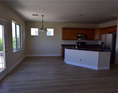 6350 Barrington Bridge Avenue - Photo Thumbnail 2