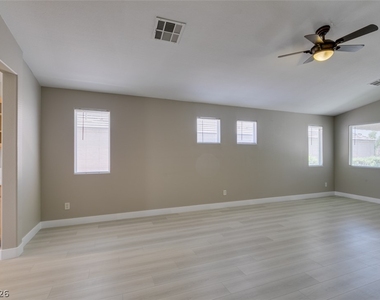10342 Spider Rock Avenue - Photo Thumbnail 28
