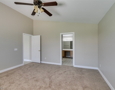 10342 Spider Rock Avenue - Photo Thumbnail 20