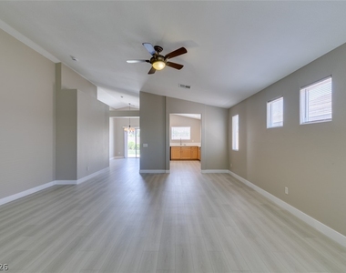 10342 Spider Rock Avenue - Photo Thumbnail 22