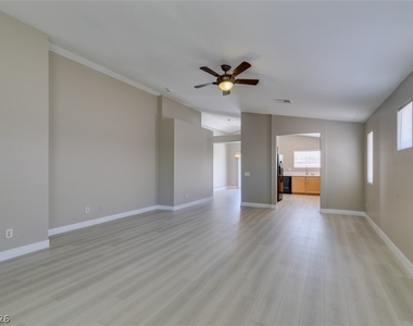 10342 Spider Rock Avenue - Photo Thumbnail 2